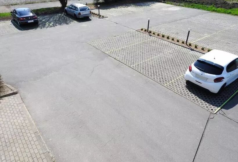 בית מלון כפרי Anhalt