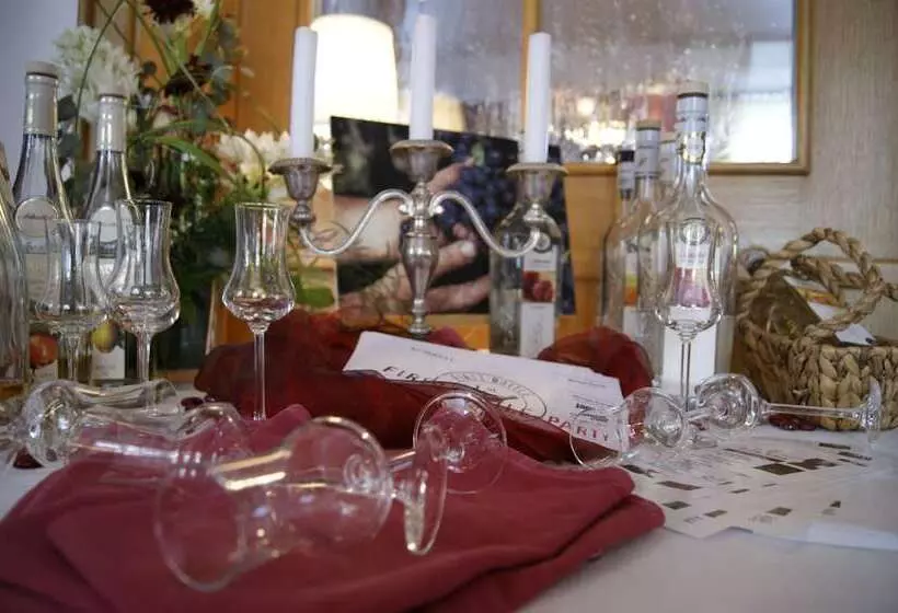 Отель Badische Kellerey