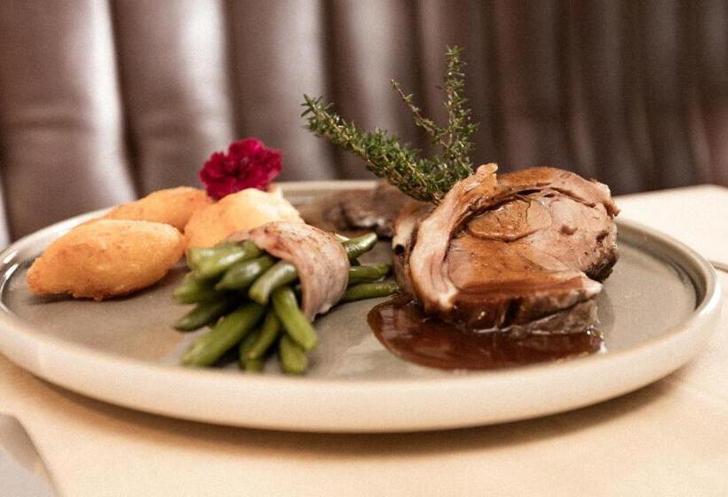 酒店 Deutsches Haus