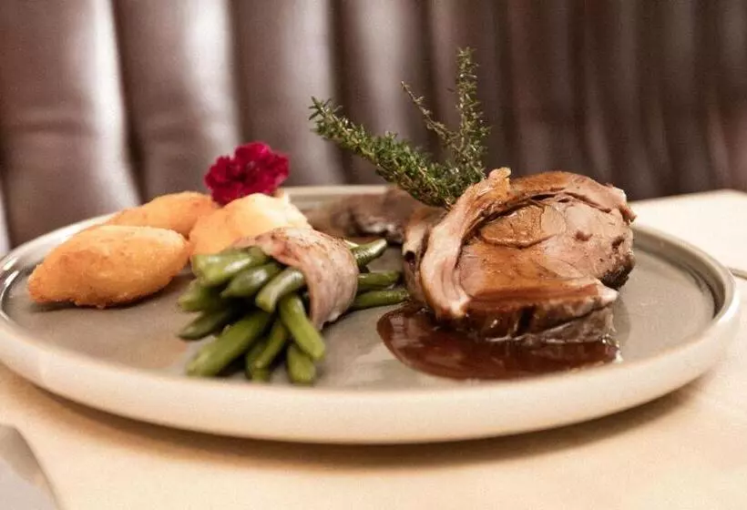 酒店 Deutsches Haus