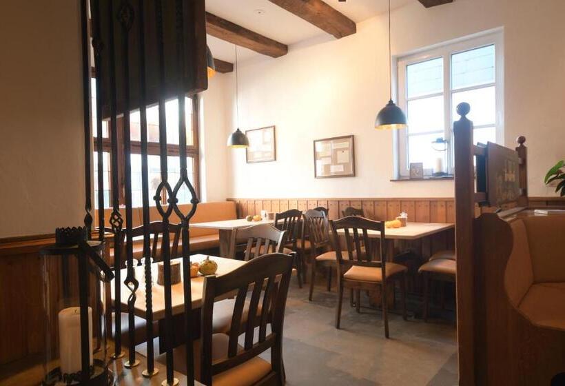 酒店 Deutsches Haus