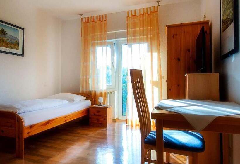 ホテル Haus Schippke