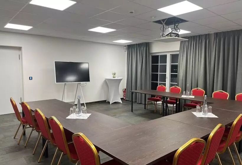 בית מלון כפרי Landgasthof Zur Burg Grenzau