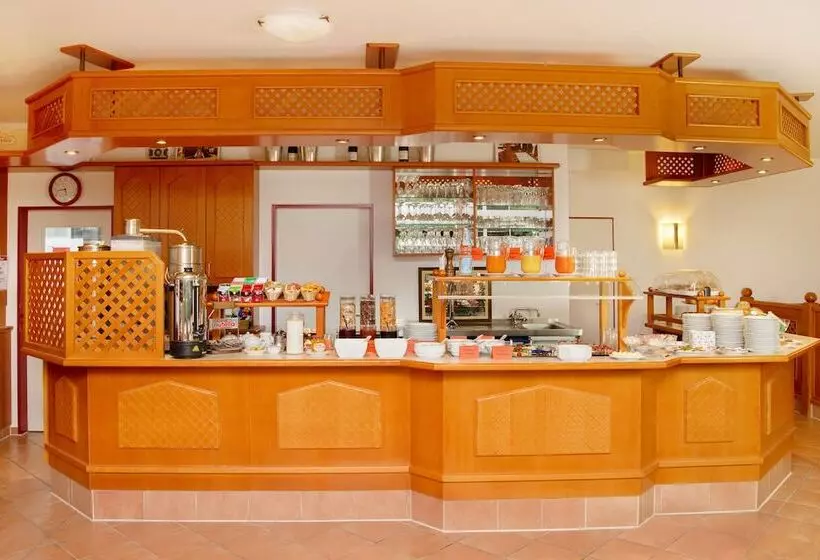 酒店 Montana Lauenau