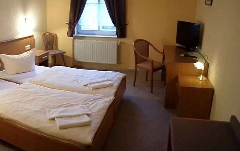 酒店 Schützenhaus