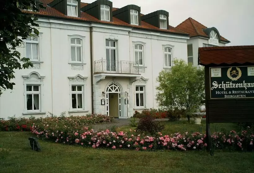酒店 Schützenhaus