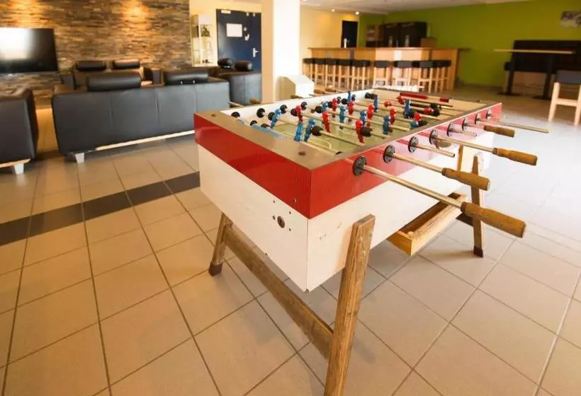 בית מלון כפרי Youtel Jugend Bitburg