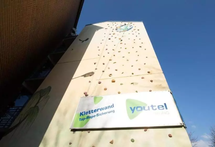 בית מלון כפרי Youtel Jugend Bitburg