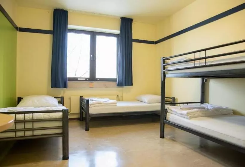 בית מלון כפרי Youtel Jugend Bitburg