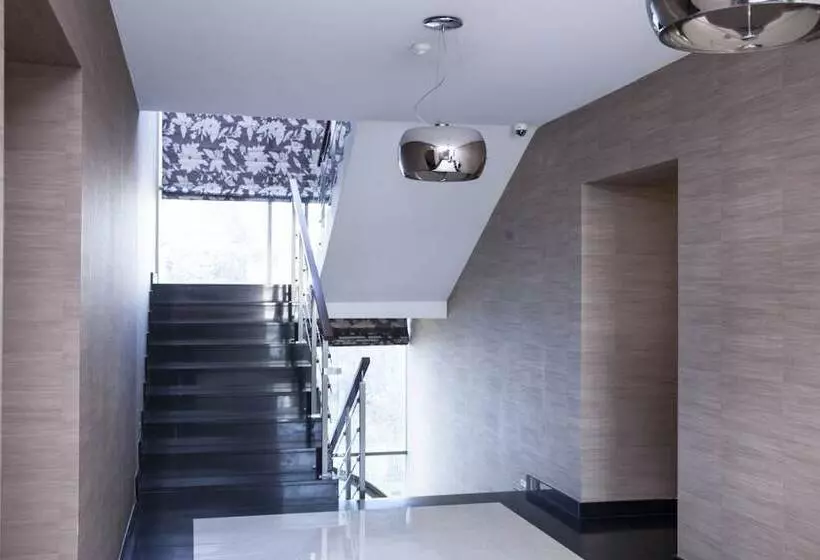 Art Residence Apartments