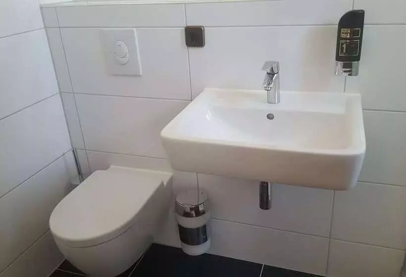 בית מלון כפרי Alt Steinbach