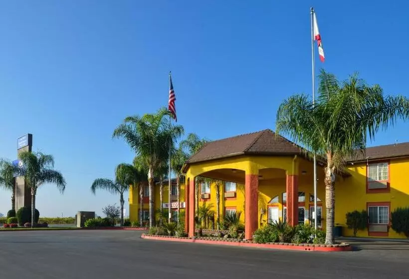 酒店 Americas Best Value Inn & Suites Madera
