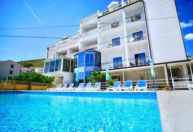 Hotel Bavaria - First Library