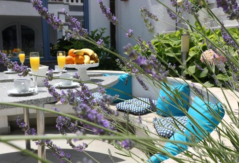 Hotel Bavaria - First Library