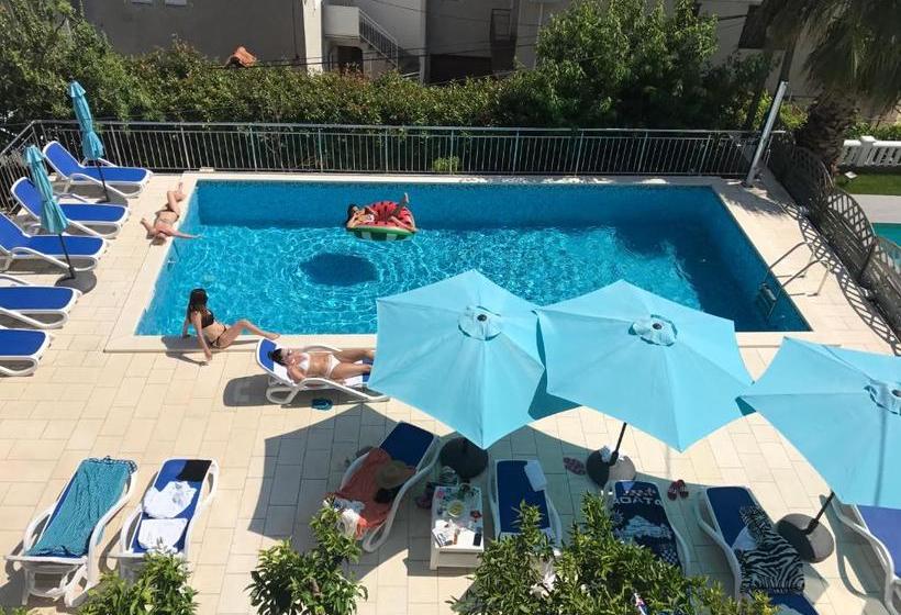 Hotel Bavaria - First Library