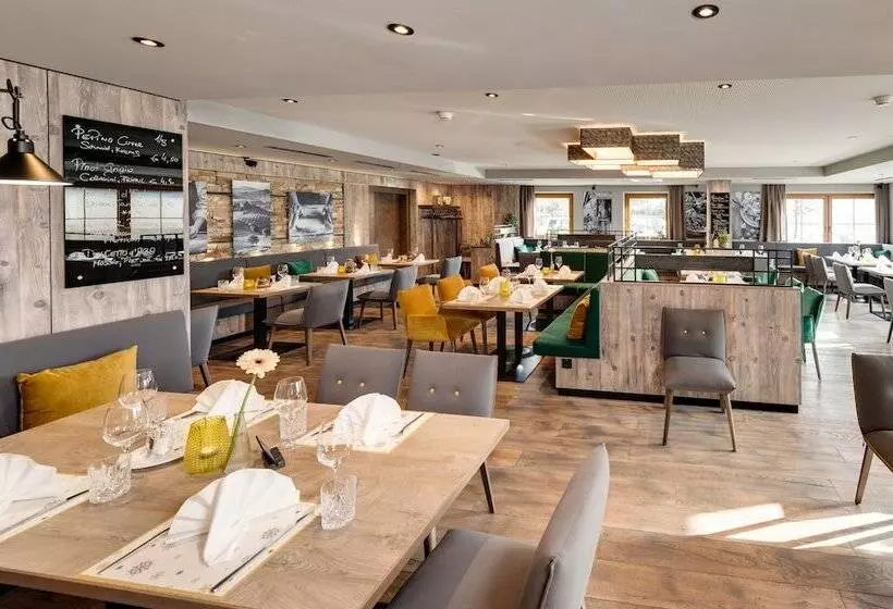 酒店 Der Reschenhof