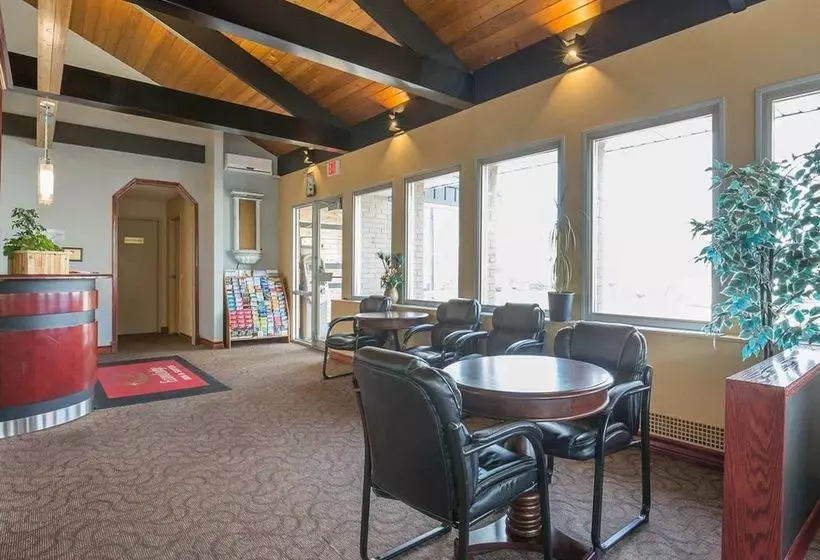 Szálloda Econo Lodge Inn & Suites City Centre