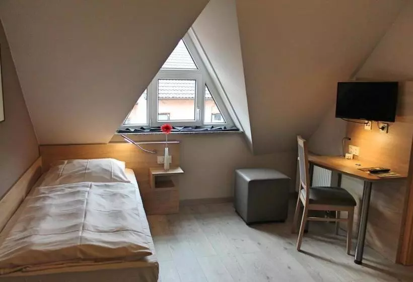 Отель Gasthof Gruner Wald