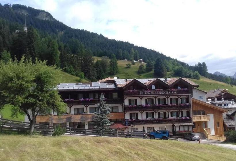 בית מלון כפרי Miramonti