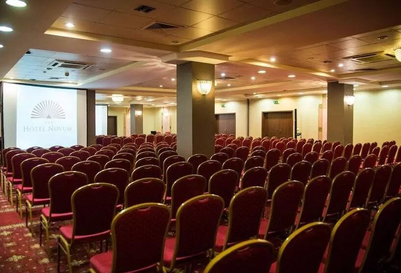 ホテル Novum & Spa