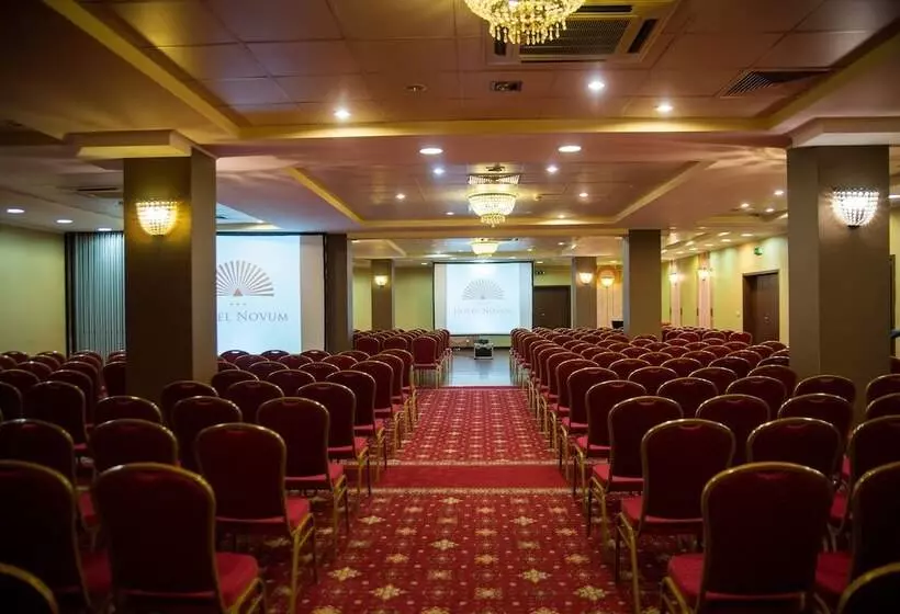 ホテル Novum & Spa