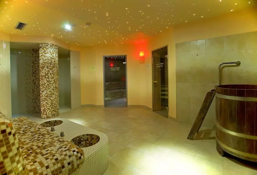 ホテル Novum & Spa