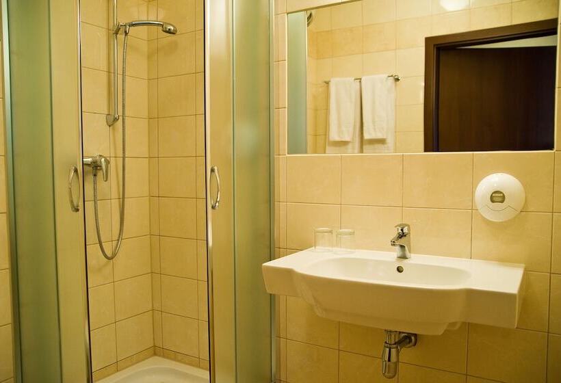 فندق Novum & Spa