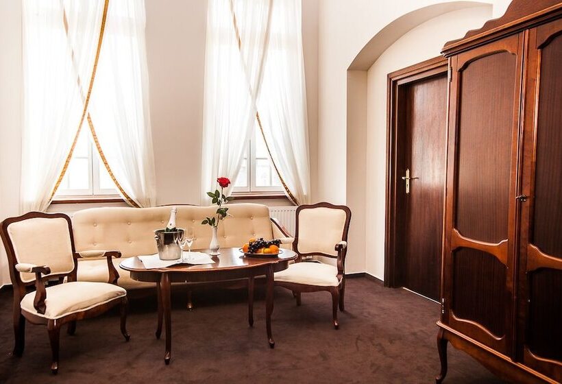 Hotelli Pałac łazienki Ii