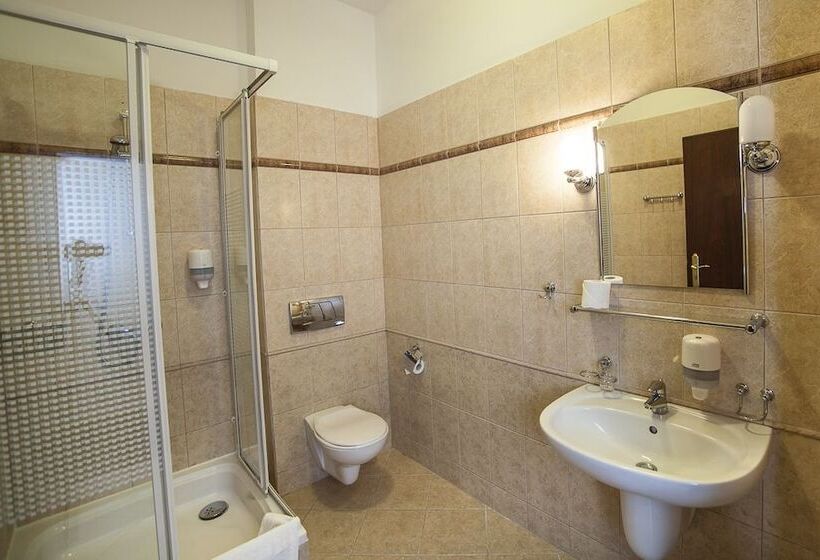 Hotelli Pałac łazienki Ii