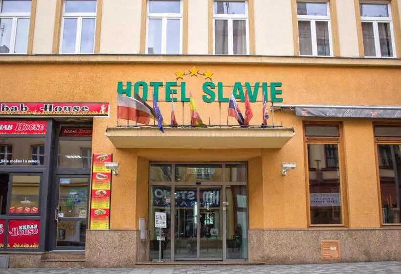 هتل Slavie