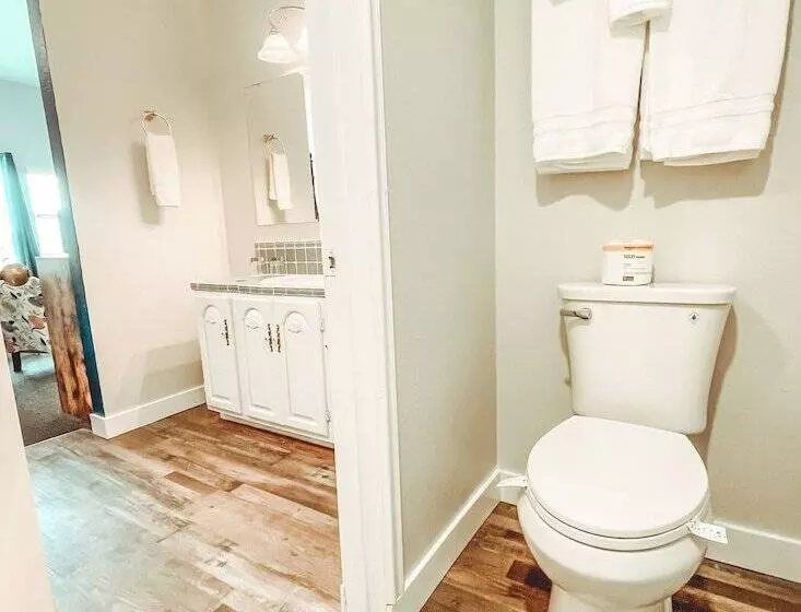 酒店 Wharf Master's Inn