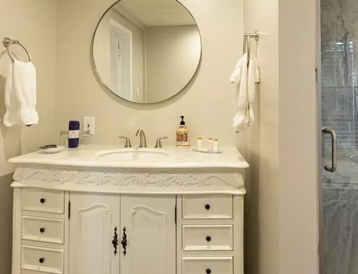 酒店 Wharf Master's Inn