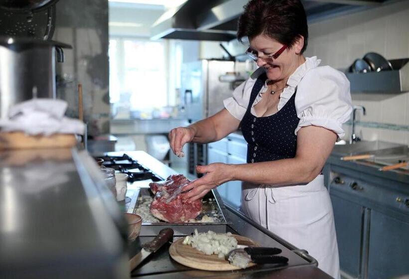 Пансион Perbersdorfer Heuriger