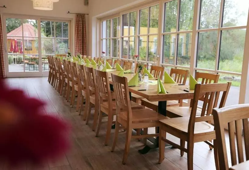 ペンション Perbersdorfer Heuriger