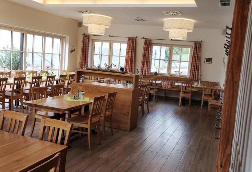 Пансион Perbersdorfer Heuriger