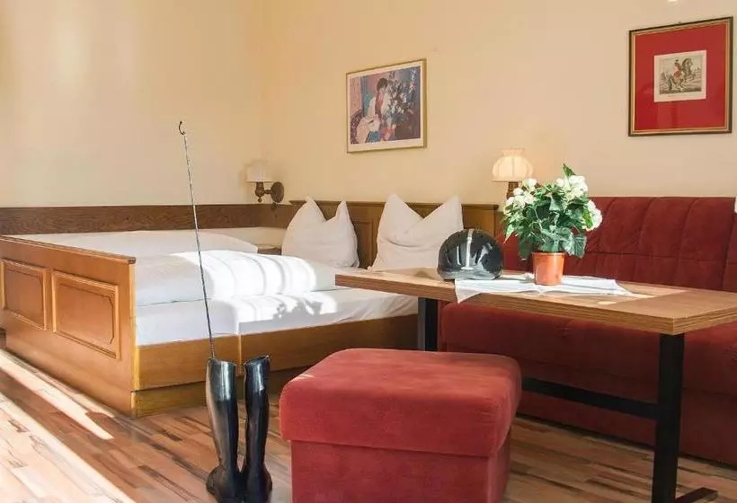 ホテル Reitzentrum Hausruckhof