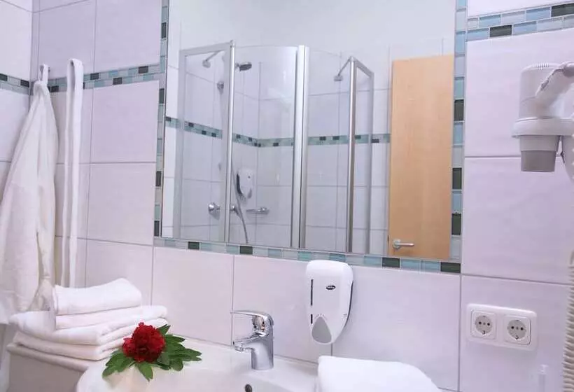 Und Aparthotel Almrösl