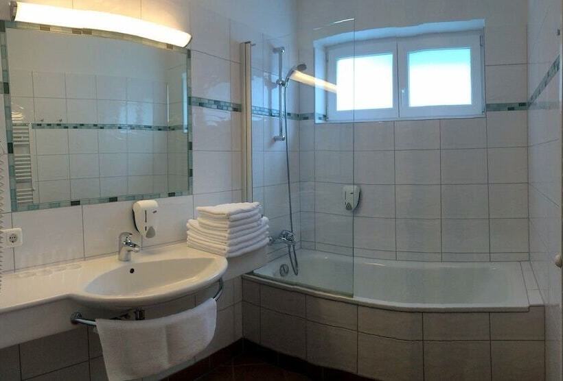 Und Aparthotel Almrösl