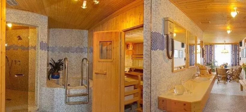 Und Aparthotel Almrösl