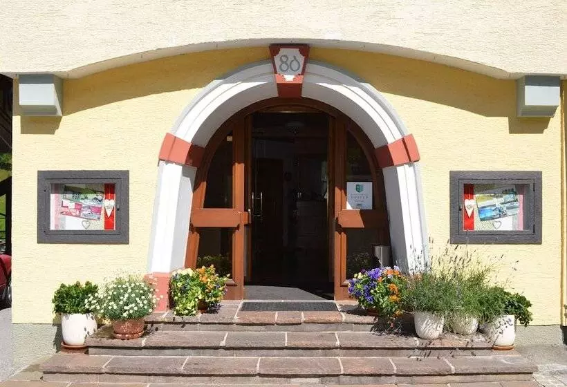Und Aparthotel Almrösl