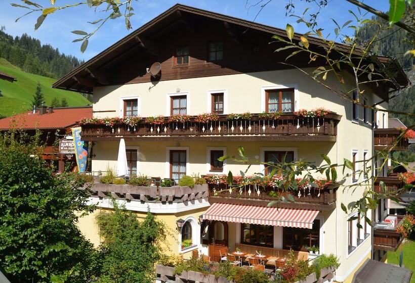 Und Aparthotel Almrösl