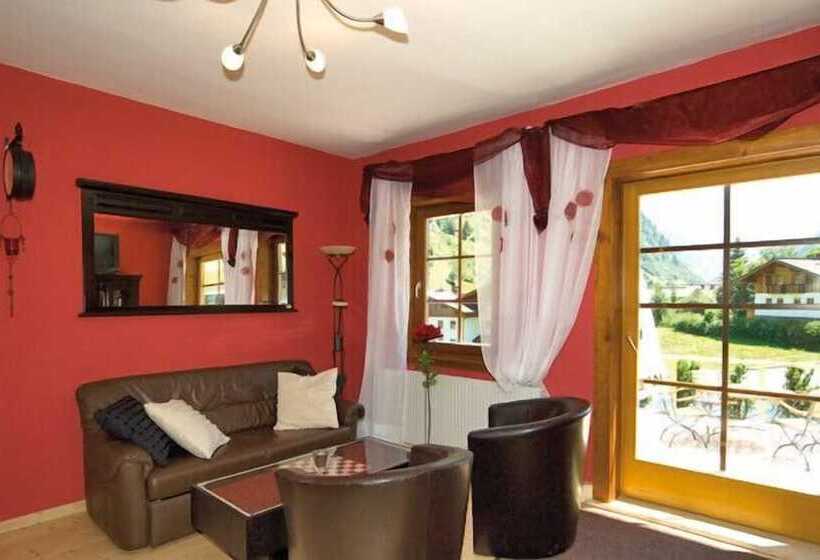 Und Aparthotel Almrösl