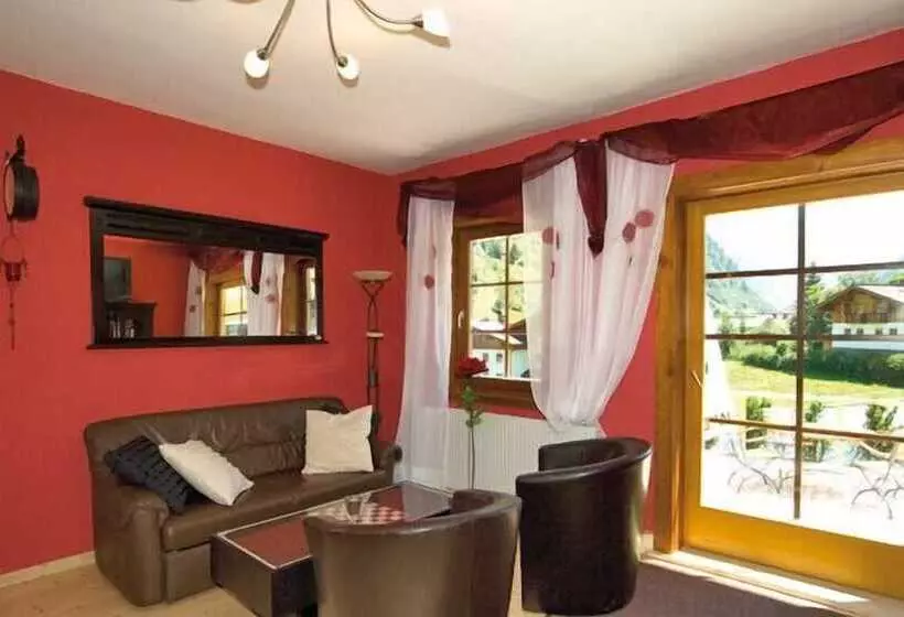 Und Aparthotel Almrösl