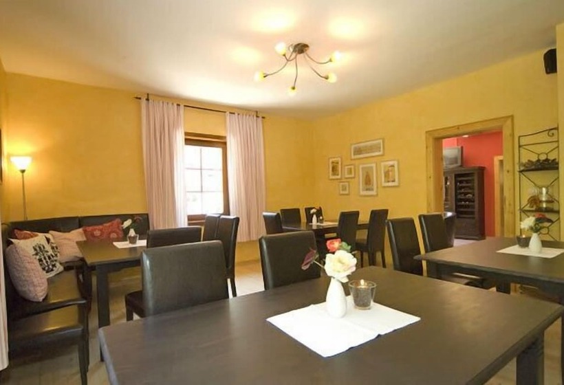 Und Aparthotel Almrösl