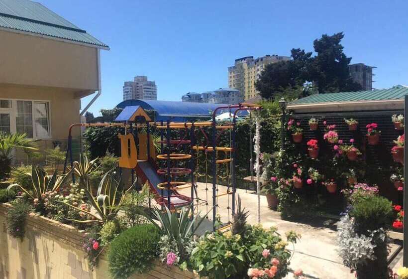 بنسيون Guest House Planeta Mov