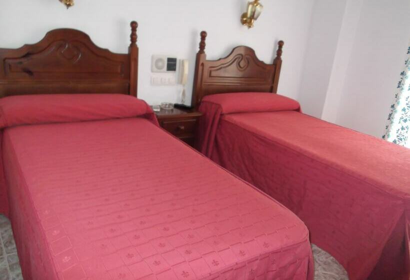 פנסיון Hostal Doña Carmen