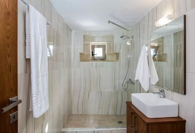 Agarathos Homes