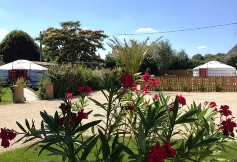 ベッドアンドブレックファースト Home Paradis & Spa   Ecolodge