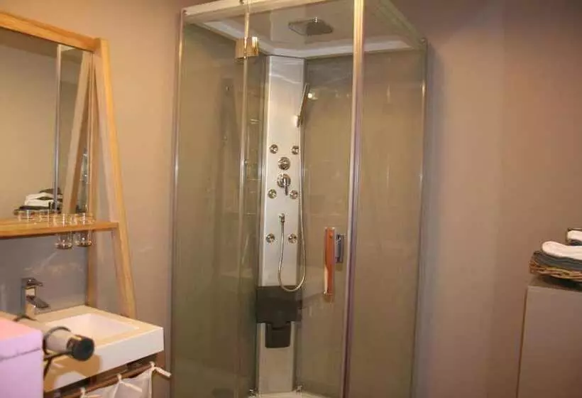 ベッドアンドブレックファースト Home Paradis & Spa   Ecolodge