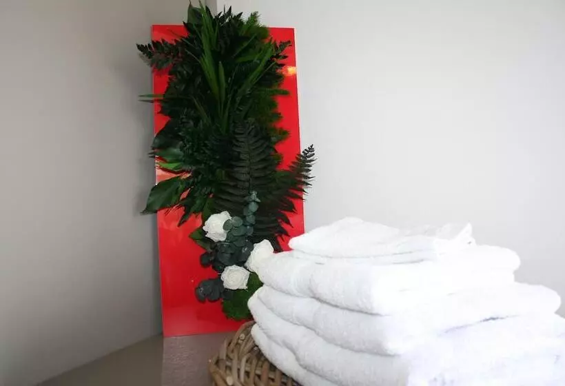 ベッドアンドブレックファースト Home Paradis & Spa   Ecolodge